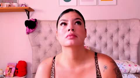 Snapshot of tania_russell23 chatting on October 19, 5:24 pm Tania online show from October 19, 5:24 pm