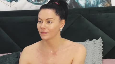 Snapshot of taniyagrey chatting on January 30, 10:19 am tanyaGrey online show from January 30, 10:19 am