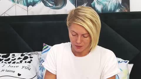 Snapshot of taniyagrey chatting on September 26, 7:12 am tanyaGrey online show from September 26, 7:12 am