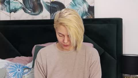 Snapshot of taniyagrey chatting on February 11, 7:02 am tanyaGrey online show from February 11, 7:02 am