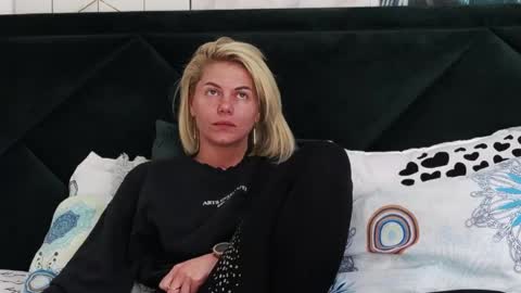 tanyaGrey online show from April 23, 6:03 am