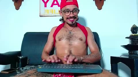 tanshavey online show from April 21, 1:42 am