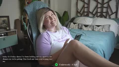 Snapshot of tantric_eden_ chatting on November 7, 10:43 pm Lilith Eden sometimes Eve online show from November 7, 10:43 pm