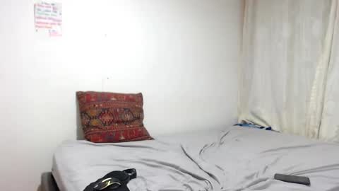 Snapshot of tantricroots chatting on January 21, 12:25 am Angeline Follow online show from January 21, 12:25 am