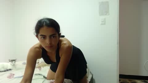 Snapshot of tantricroots chatting on January 13, 6:35 pm Angeline Follow online show from January 13, 6:35 pm