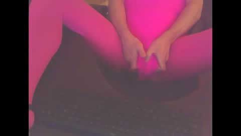 Snapshot of tanyacoxxx chatting on January 6, 1:30 pm Tanya coxxx online show from January 6, 1:30 pm