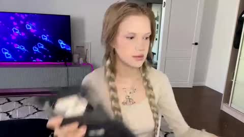 Snapshot of tanyaquartaro chatting on February 11, 11:04 am Alisa online show from February 11, 11:04 am