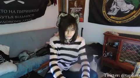 tap_forty online show from February 13, 1:23 am