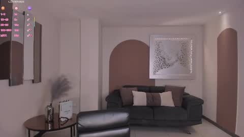 Tara Lawrence online show from January 31, 7:23 pm