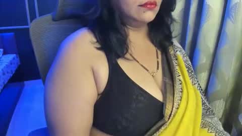 Snapshot of tarivishu23 chatting on May 11, 1:33 am tarivishu23 online show from May 11, 1:33 am