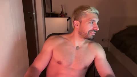 tarquit8 online show from September 23, 9:07 pm