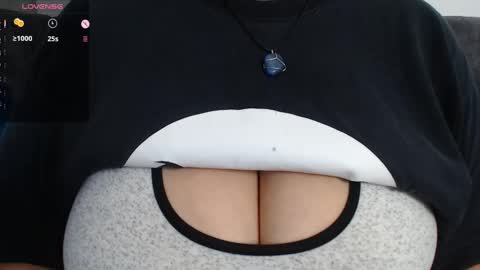 tarrant_ online show from February 16, 3:47 am