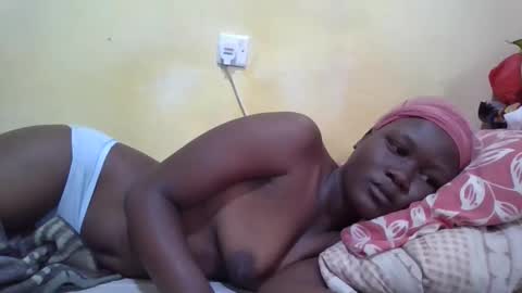 Snapshot of tashacute20 chatting on May 11, 6:19 am tashacute20 online show from May 11, 6:19 am