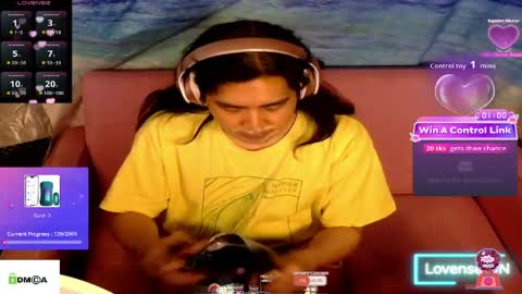 Snapshot of tashakai chatting on May 2, 12:59 am TashaKai online show from May 2, 12:59 am