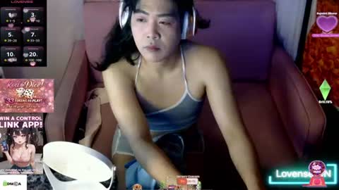 Snapshot of tashakai chatting on June 22, 8:22 am TashaKai online show from June 22, 8:22 am