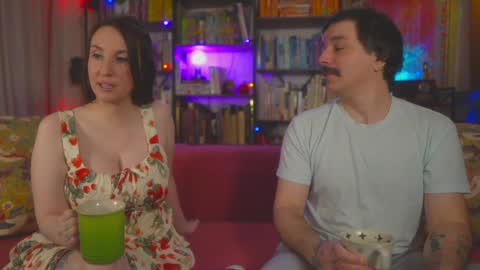 Snapshot of task_manager chatting on January 17, 9:36 am Vivian Clark online show from January 17, 9:36 am