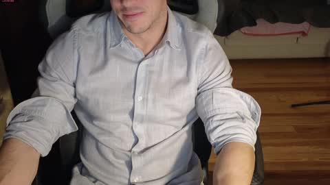 Carlenjoyswithoil online show from January 3, 4:16 pm