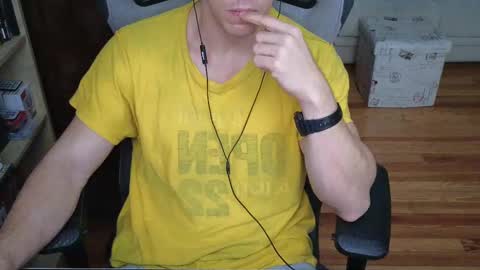 Carlenjoyswithoil online show from February 16, 9:26 am