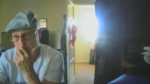 Snapshot of taslicks0739 chatting on December 20, 12:01 pm Tas online show from December 20, 12:01 pm