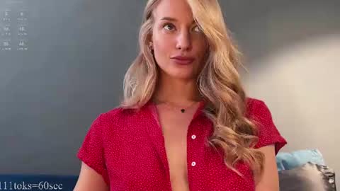 Snapshot of taste_for_love chatting on July 1, 9:11 am Emma online show from July 1, 9:11 am