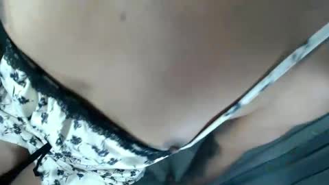 Snapshot of tasteofinnocent69 chatting on June 28, 4:02 pm online show from June 28, 4:02 pm