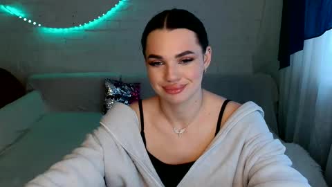 Snapshot of tasty_babyy chatting on April 3, 1:20 pm tasty_babyy online show from April 3, 1:20 pm
