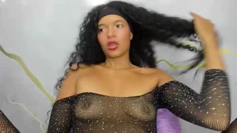 Snapshot of tasty_desires chatting on February 13, 5:26 am TATIS online show from February 13, 5:26 am