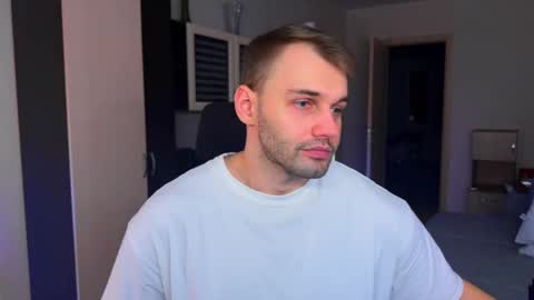 My shows 2100500 UTC3 online show from February 23, 8:06 pm