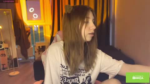 Snapshot of tastyvinni chatting on May 21, 4:47 pm Veni online show from May 21, 4:47 pm