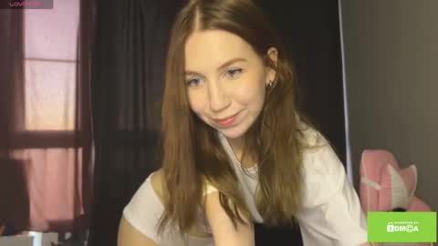 Snapshot of tastyvinni chatting on June 4, 5:19 pm Veni online show from June 4, 5:19 pm