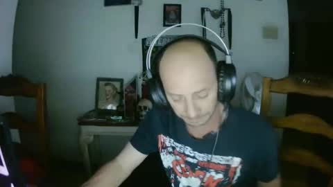 Snapshot of tat2dguy42 chatting on March 4, 12:49 am Tatdguy42 online show from March 4, 12:49 am