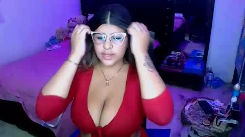 Snapshot of tatiana499 chatting on March 9, 6:17 am Tatiana online show from March 9, 6:17 am