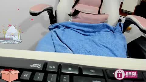 Snapshot of tatiana_vegha chatting on February 14, 11:51 am i am tatiana online show from February 14, 11:51 am