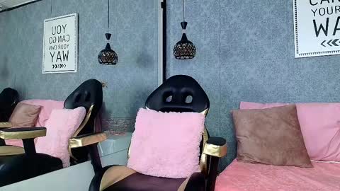 Tati online show from February 17, 8:26 pm