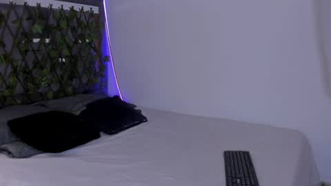 tatianasquirthot online show from April 8, 7:14 pm