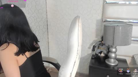 tatilee online show from February 26, 1:43 pm