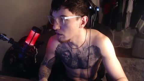 tattedtoyabuser online show from March 11, 4:18 am