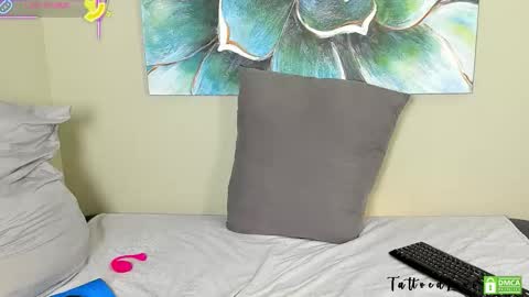 Snapshot of tattoedlexi_ chatting on March 2, 8:32 am tattoedlexi_ online show from March 2, 8:32 am