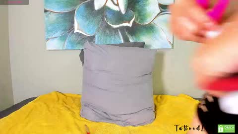 tattoedlexi_ online show from April 14, 7:58 am