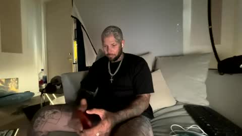 Snapshot of tattoo23inky chatting on June 14, 2:08 pm inky online show from June 14, 2:08 pm