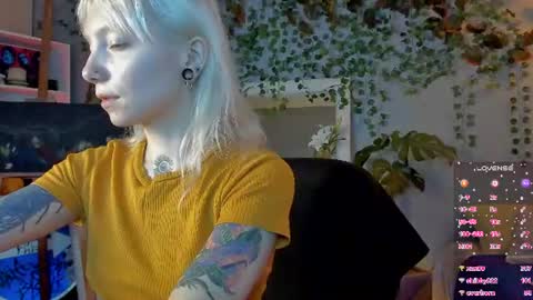 Snapshot of tattoo_artbaby chatting on June 25, 5:12 am tattoo_artbaby online show from June 25, 5:12 am