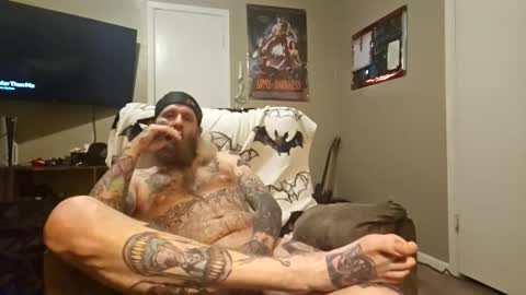 Snapshot of tattoo_dood chatting on April 8, 3:39 am tattoo_dood online show from April 8, 3:39 am