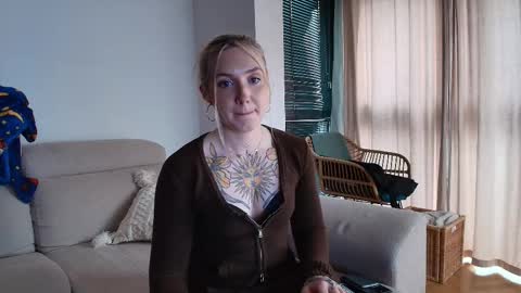tattoobbgirl online show from March 4, 5:41 pm
