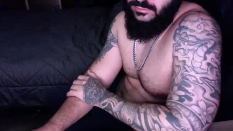Snapshot of tattooedandbearded22 chatting on October 21, 10:43 pm tattooedandbearded22 online show from October 21, 10:43 pm