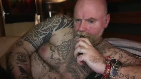 Tattooeddilf 01 online show from February 4, 12:49 am