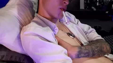 Jean pool online show from April 25, 1:41 pm