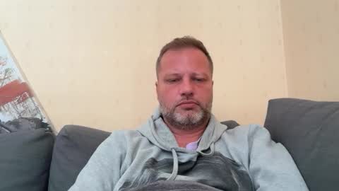 Snapshot of tattoomanforgirls chatting on May 12, 9:39 am tattoomanforgirls online show from May 12, 9:39 am