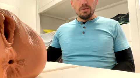 Tatuador40 online show from December 14, 2:31 pm