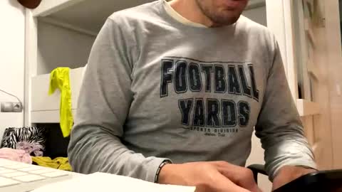 Tatuador40 online show from November 19, 11:05 pm