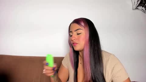 Tatiana Gomez online show from February 5, 8:41 am